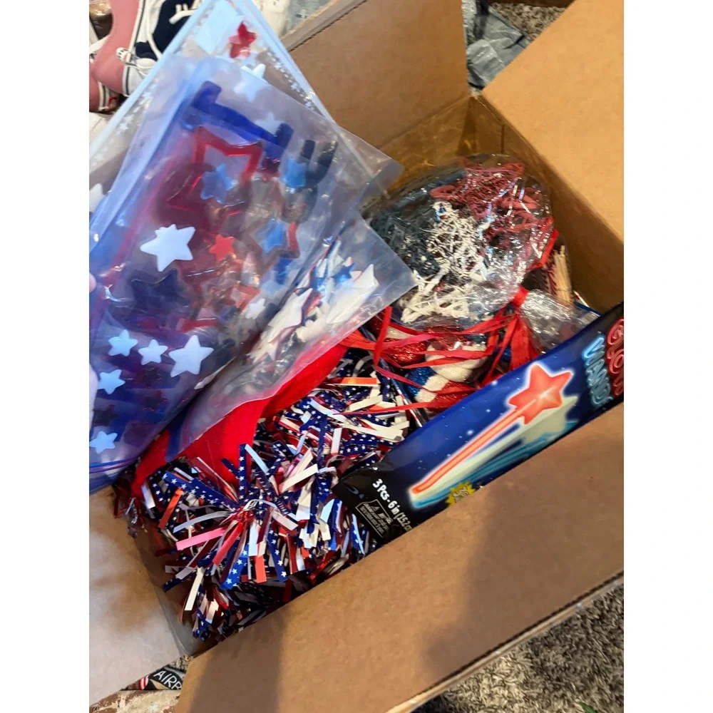 4th of July Patriotic Decor Bundle Ceramic Truck Soap Dispenser Glow Wands Bows